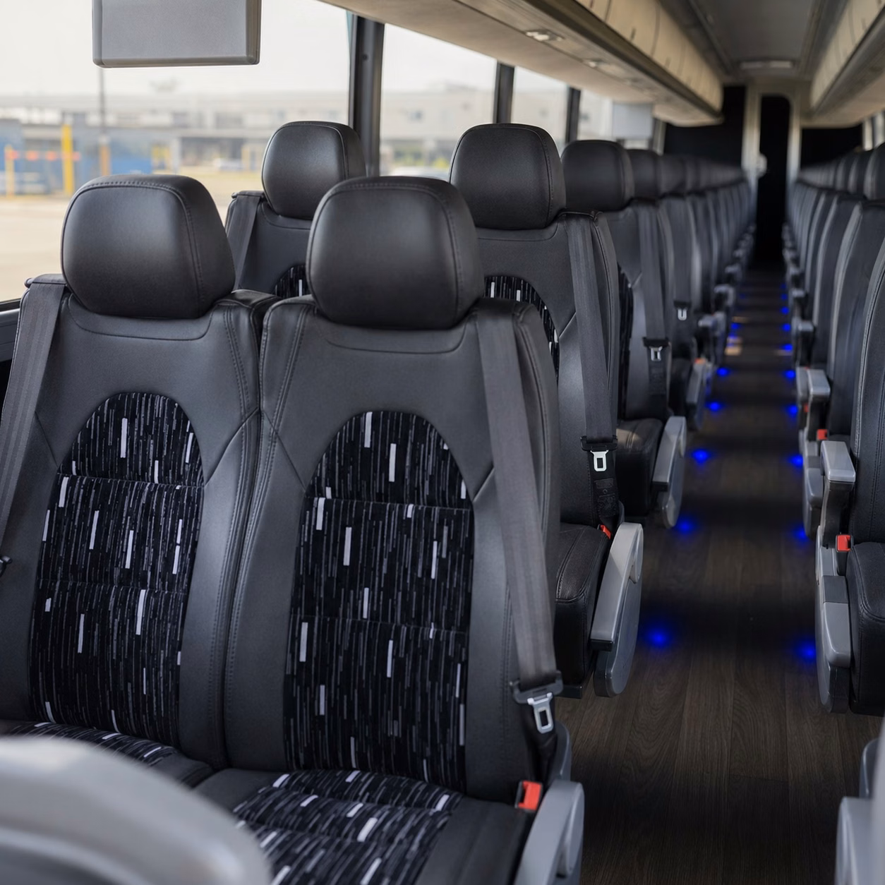 guest shuttles between simi valley hotels and wedding venues